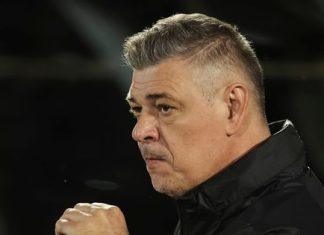 Savo Milošević gledao tuču Manijaka sa policijom, prekid trajao čak 23 minuta! /VIDEO/ savo-milosevic-gledao-tucu-manijaka-sa-policijom,-prekid-trajao-cak-23-minuta!-/video/