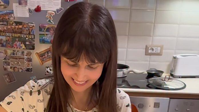 nasa-voditeljka-je-domacica-za-primer!-stoji-pored-sporeta-i-sprema-neodoljivu-poslasticu-koju-srbi-obozavaju:-ispalo-joj-je-za-desetku