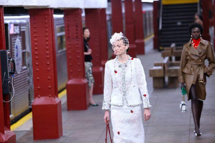 cloud-dancer:-pantone-boja-godine-za-2026.-je-tihi-potez-modne-moci