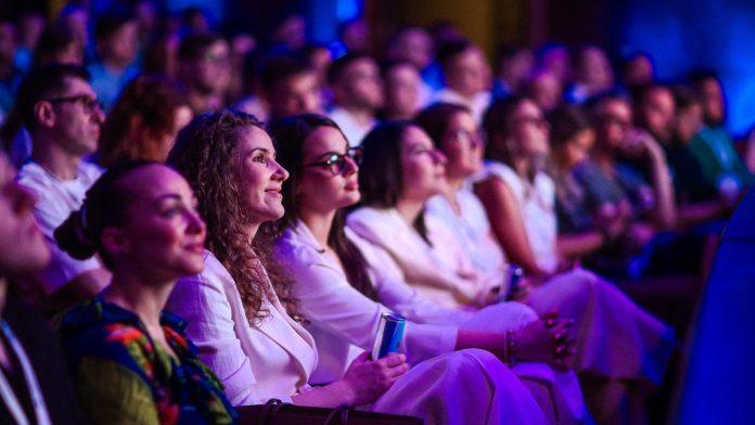 ai-menja-pravila-igre-u-digitalu:-stizu-svetski-strucnjaci-u-beogradu