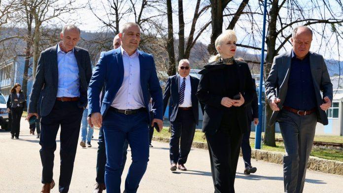 “sloboda-cacak-vazna-za-celu-srbiju-zbog-namenske-industrije-i-izvoza”!-lazarevic:-ocekujemo-nove-ugovore-(foto)