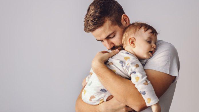novopeceni-ocevi-izgledaju-dobro,-a-onda-depresija-dostize-vrhunac:-kako-roditeljstvo-menja-muskarce