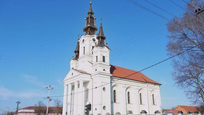 izborna-trka-u-kuli:-kandidati-sa-pet-lista-bore-se-za-37-odbornickih-mesta