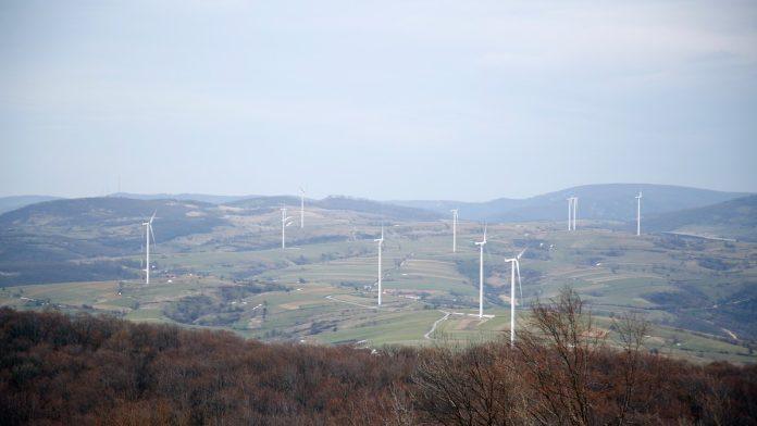 amerika-placa-total-enerziju-milijardu-dolara-za-gasenje-vetroprojekata:-sredstva-preusmeravaju-na-naftu-i-gas