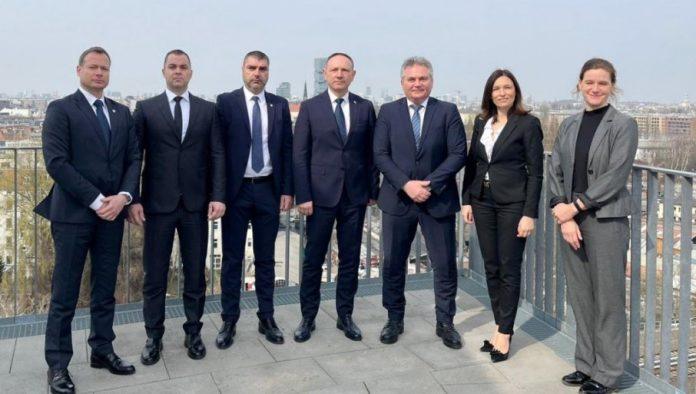 celnici-mup-srbije-u-nemackoj:-srpska-policija-prvi-put-u-istoriji-preuzima-lidersku-ulogu-u-evropskom-empact-programu