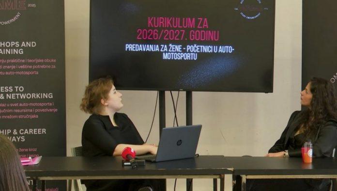 informativni-panel-o-auto-moto-sportu:-svedic-poslala-poruku-svim-zenama-koje-zele-da-voze-motore-(video)