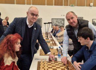 ŠAHOVSKI SPEKTAKL U NIŠU NA „TROFEJU NIŠA 2026“: Više od 350 takmičara sahovski-spektakl-u-nisu-na-„trofeju-nisa-2026“:-vise-od-350-takmicara