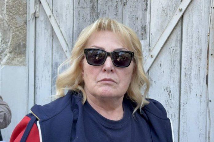 prvo-pojavljivanje-majke-i-sestre-snezane-durisic!-nakon-haosa-sa-sinom,-svi-gledaju-u-njih,-a-razlog-je-ovo!-(video)