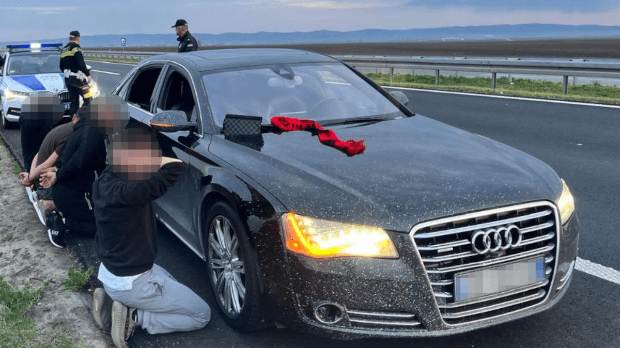 МУП:-Албански-држављани-ухапшени-због-сумње-да-су-изазивали-расну-и-верску-мржњу