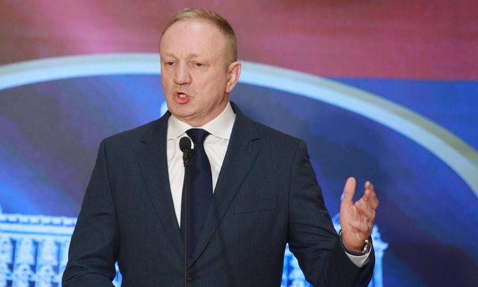 kad-carobnjak-iz-oza-postrojava-dilasa-zasto-lideri-opozicije-drhte-na-pomen-reci-“plenum”,-da-li-im-je-palo-na-pamet-da-ih-neko-sve-vreme-zaj*bava