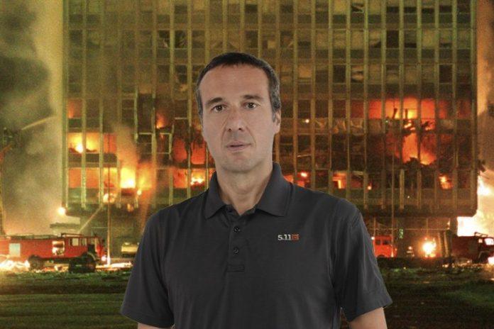 78-dana-i-noci-bio-na-terenu!-mladen-mijatovic-zapalio-svecu-za-stradale-u-nato-bombardovanju!-(foto)