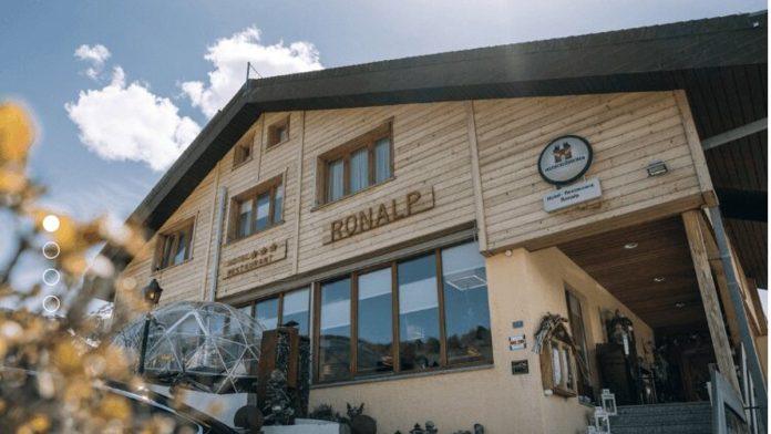 vlasnik-ovog-prelepog-hotela-daje-nagradu-od-100.000-evra-ako-mu-pronadete-kupca:-pare-lezu-na-racun-cim-se-potpise-ugovor