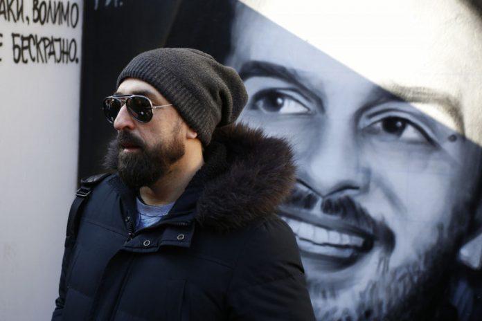 “za-naseg-marinka”:-ognjen-amidzic-“oziveo”-madzgaljev-glas-u-novoj-pesmi-flamingosa!-poslusajte-kako-zvuci!-(video)