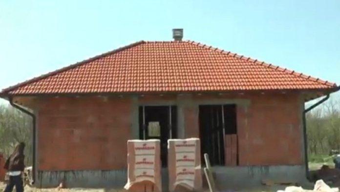 dok-simpatizeri-sns-grade-dom-za-decu-i-vracaju-dostojanstvo-porodici:-blokaderi-rasipaju-milione-na-haos,-drogu-i-licne-uzitke-(foto/video)