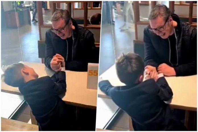 (video)-“vukan-se-lepo-doterao-i-izveo-tatu!”-vucic-prvi-put-podelio-snimak-sa-najmladim-sinom,-pa-otkrio-kako-provode-vreme:-neodoljiva-scena-ce-vas-oduseviti!