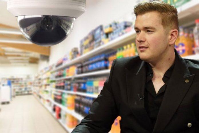 jeziv-snimak-sa-sigurnosnih-kamera:-pobednik-“zvezda-granda”-bezi-dok-naoruzani-pljackas-izvlaci-pusku-na-radnicu!-horor-scena-u-radnji!-(uzenmirujuci-video)