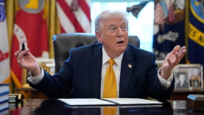 tramp-o-potezima-irana:-plase-se-to-da-priznaju,-jer-misle-da-ce-ih-ubiti-njihov-narod…