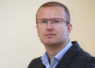 KOMENTAR: Đilas u dvorcu Luja Šesnaestog komentar:-dilas-u-dvorcu-luja-sesnaestog