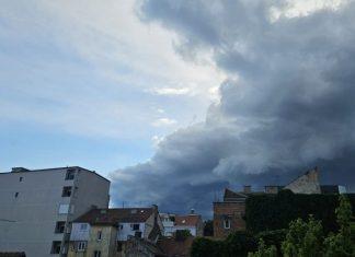 “ČITAV OLUJNI FRONT IDE KA NAMA, KRITIČNA NAREDNA 72 SATA”: Hitno se oglasio Štab za vanredne situacije, Beograd u pripavnosti “citav-olujni-front-ide-ka-nama,-kriticna-naredna-72-sata”:-hitno-se-oglasio-stab-za-vanredne-situacije,-beograd-u-pripavnosti