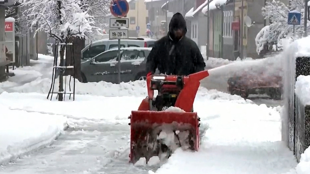 Снежно-невреме-паралисало-регион-–-оркански-ветар-у-Словенији,-црвени-аларм-у-Хрватској Снежно-невреме-паралисало-регион-–-оркански-ветар-у-Словенији,-црвени-аларм-у-Хрватској