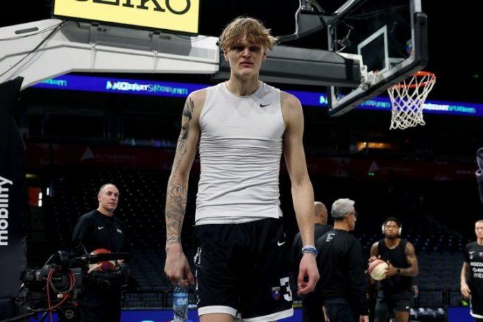 otkud-murinen-tamo?!-navijaci-partizana-nece-ocima-verovati-kad-vide-gde-je-zavrsio-mladi-finac!