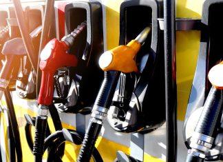 Nafta naglo pojeftinila zbog najava pregovora, ali stižu upozorenja: Evropa pod pritiskom, stiže nova pretnja nafta-naglo-pojeftinila-zbog-najava-pregovora,-ali-stizu-upozorenja:-evropa-pod-pritiskom,-stize-nova-pretnja