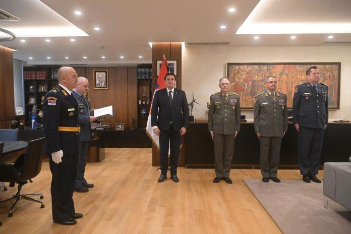 ministar-gasic-urucio-ukaz-o-postavljenju-na-novu-duznost-u-generalstabu-vojske-srbije:-“postavljenje-na-novu-duznost-potvrda-dosadasnjeg-predanog-rada”