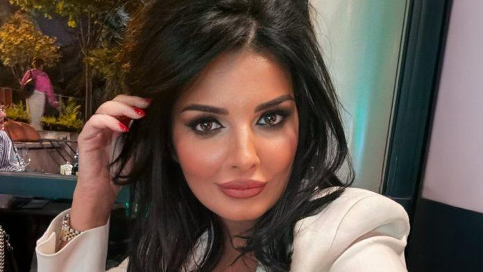 otkopcala-dugme-na-farmerkama,-pa-opalila-selfi-milena-popovic-izazvala-lavinu-komentara-na-mrezama-novim-izdanjem:-pozira-samo-tako