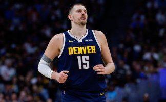 Je l’ realno? Jokić napravio šou, Amerikanci nisu mogli da veruju u čemu se pojavio na konferenciji (FOTO) je-l’-realno?-jokic-napravio-sou,-amerikanci-nisu-mogli-da-veruju-u-cemu-se-pojavio-na-konferenciji-(foto)