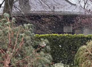 (VIDEO) STRAVIČNO NEVREME POGODILO ZAGREB Nikolina Pišek se hitno oglasila: Drveće iščupano iz korena, automobil uništen (video)-stravicno-nevreme-pogodilo-zagreb-nikolina-pisek-se-hitno-oglasila:-drvece-iscupano-iz-korena,-automobil-unisten