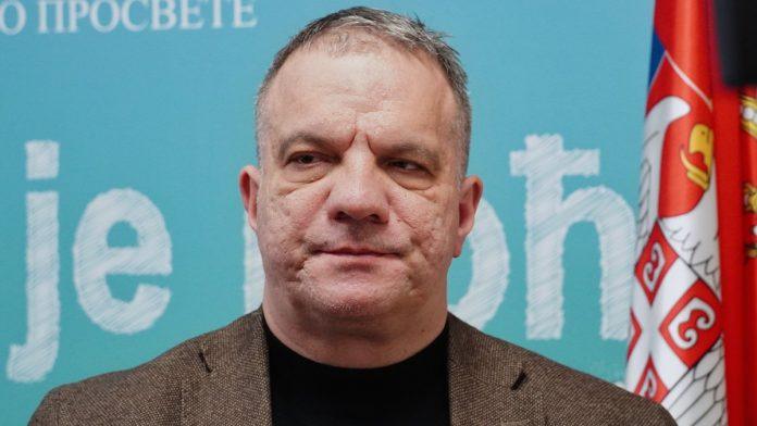 dejan-vuk-stankovic:-“dekan-filozofskog-fakulteta-daje-izjavu-u-policiji-povodom-smrti-devojke-(25)