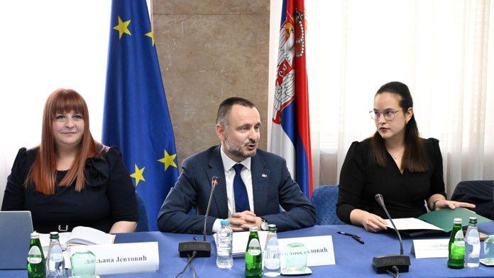 apostolovic-posle-sednice-odbora-za-evropske-integracije:-klaster-2-najblizi-ispunjavanju-zahteva-za-otvaranje