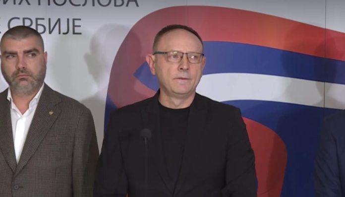 uzivo-mup-povodom-tragedije-na-filozofskom-fakultetu-ispod-prozora-sa-kog-je-pala-zatekli-smo-kutiju!-evo-sta-je-bilo-u-njoj