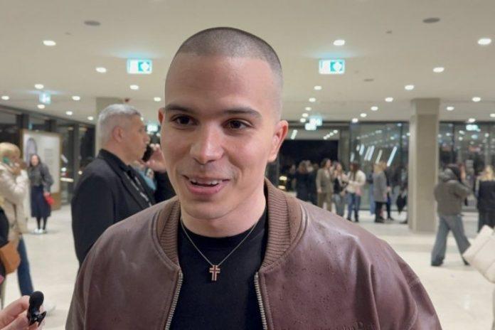 jakov-jozinovic-osvojio-i-vojaza!-reper-se-pojavio-bez-zastitnog-znaka,-pa-otkrio-detalje-odnosa-–-on-je-ludilo-mozga!-(video,-gaerija)