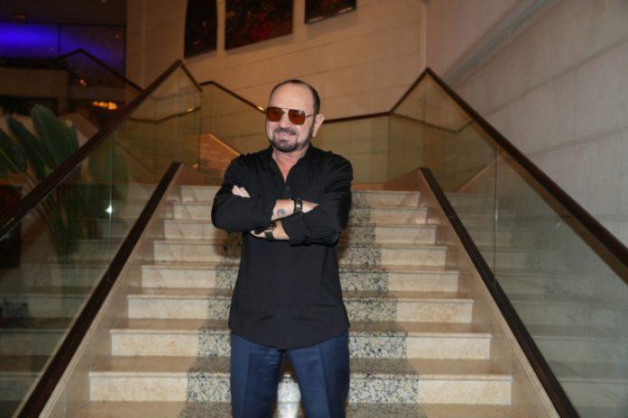 mile-kitic-raskrinkao-estradu!-kod-ove-dame-su-svi-bili,-a-nikada-o-tome-nije-govorila-–-platila-mi-je-da-s-njom-izgubim-nevinost!