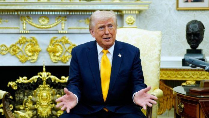 tramp-najavio-poraz-irana:-prst-u-oko-bliskom-istoku,-nazvao-ormuski-moreuz-“trampov-moreuz”