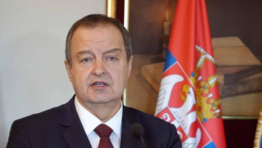 dacic-pozvao-sve-birace-da-izadu-na-lokalne-izbore:-glasajte-za-nasu-zajednicku-listu-“aleksandar-vucic,-srbija-nasa-porodica”-(video) dacic-pozvao-sve-birace-da-izadu-na-lokalne-izbore:-glasajte-za-nasu-zajednicku-listu-“aleksandar-vucic,-srbija-nasa-porodica”-(video)