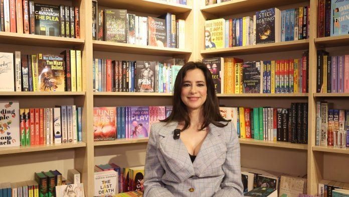 “palila-sam-slike-u-kadi,-umalo-sam-zapalila-ceo-stan”-ispovest-sajsi-mc-o-poslu-i-cerki-koju-je-dobila-u-41.-godini:-“sa-njenim-dolaskom-sve-se-promenilo”-(video)