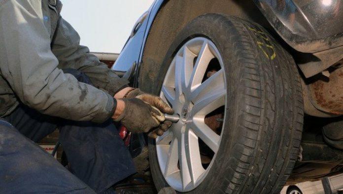 strucnjak-daje-odgovor:-sta-je-isplativije-kad-se-probusi-guma,-zamena-ili-krpljenje