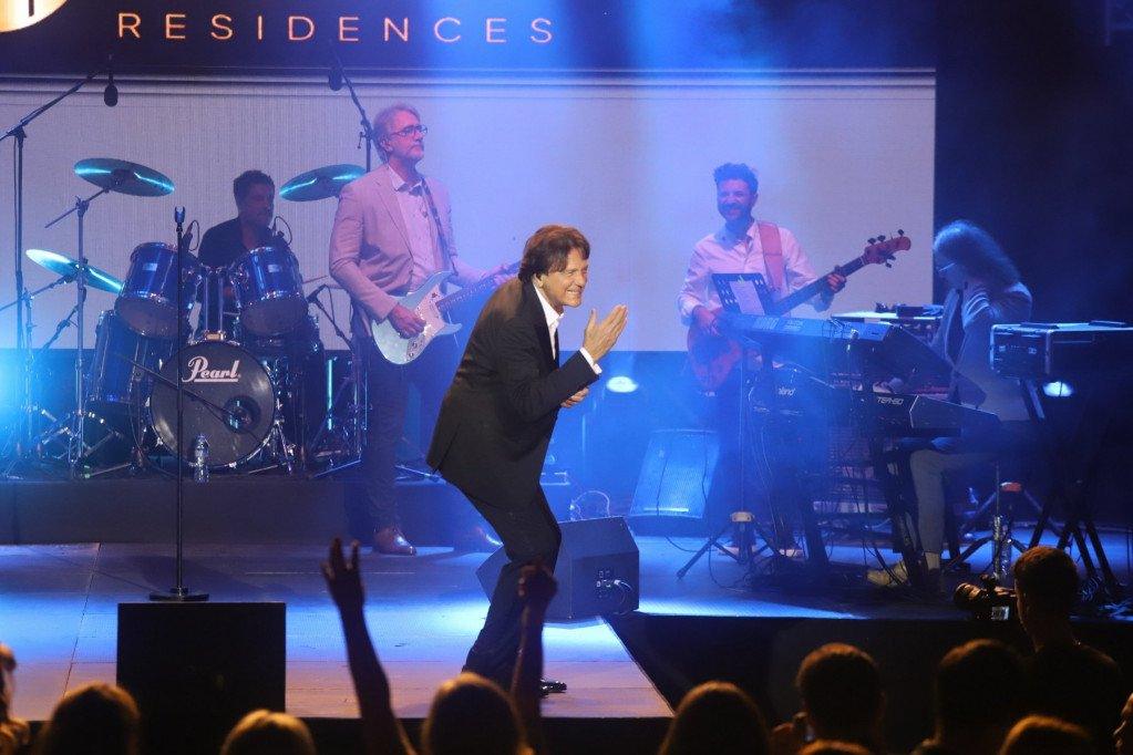 nova-sok-bomba-na-koncertu-zdravka-colica:-optuzeni-za-kradu-fanova,-svi-detalji-sa-lica-mesta!-(foto) nova-sok-bomba-na-koncertu-zdravka-colica:-optuzeni-za-kradu-fanova,-svi-detalji-sa-lica-mesta!-(foto)