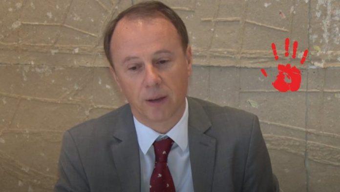 rektore,-da-li-cete-podneti-ostavku-kao-moralan-cin?-dokic-ne-mari-sto-je-studentinja-umrla-na-filozofskom