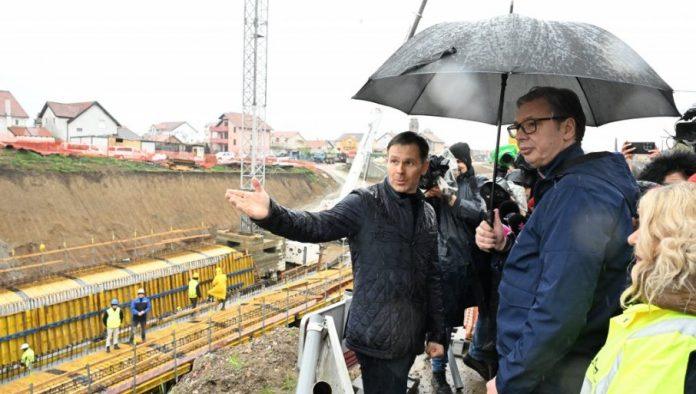 “soko”-vec-tutnji-madarskom-prugom:-predsednik-srbije-juce-obisao-radove-na-izgradnji-u-okviru-projekata-za-“ekspo-2027”