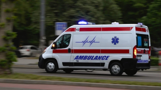 Судар-аутобуса-у-Великом-Мокром-Лугу,-повређене-две-особе Судар-аутобуса-у-Великом-Мокром-Лугу,-повређене-две-особе