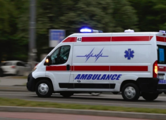 Судар аутобуса у Великом Мокром Лугу, повређене две особе Судар-аутобуса-у-Великом-Мокром-Лугу,-повређене-две-особе