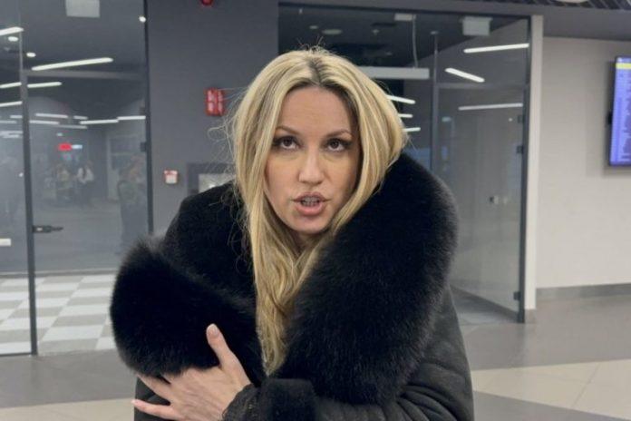 “ja-sam-pevala-9-dana-posle-smrti-majke”-rada-manojlovic-se-obratila-darku-lazicu-nakon-porodicne-tragedije!