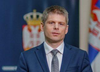 GUJON JASAN: “Umesto što raspirujete situaciju iz svojih udobnih briselskih kancelarija, trebalo je da dođete u Srbiju” gujon-jasan:-“umesto-sto-raspirujete-situaciju-iz-svojih-udobnih-briselskih-kancelarija,-trebalo-je-da-dodete-u-srbiju”