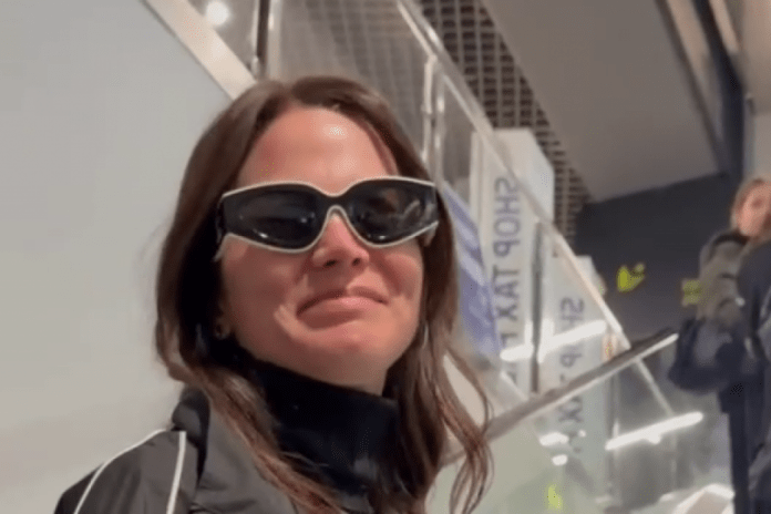 “sad-mogu-da-umrem”!-milica-pavlovic-bez-dlake-na-jeziku-o-colinom-poljupcu,-evo-ko-je-sacekao-pevacicu-na-aerodromu!-(video)