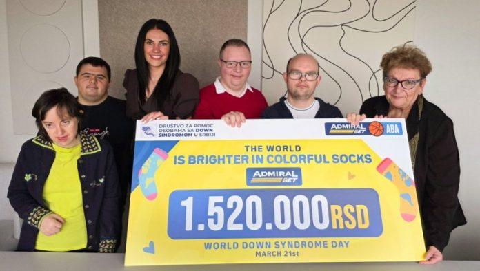 zavrsena-humanitarna-kampanja-„svet-je-lepsi-u-sarenim-carapama“:-admiralbet-donirao-vise-od-1.5-milion-dinara-za-osobe-sa-daunovim-sindromom