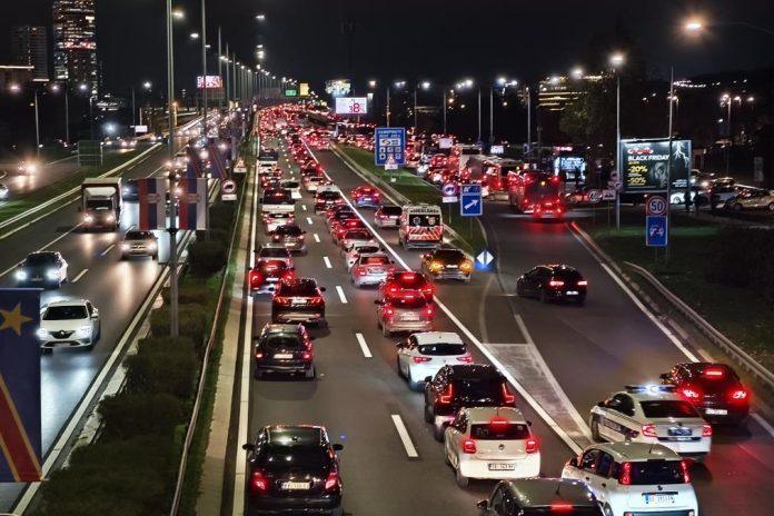 krecu-radovi:-u-ovoj-ulici-u-zemunu-saobracaj-ce-biti-obustavljen-do-19.-aprila