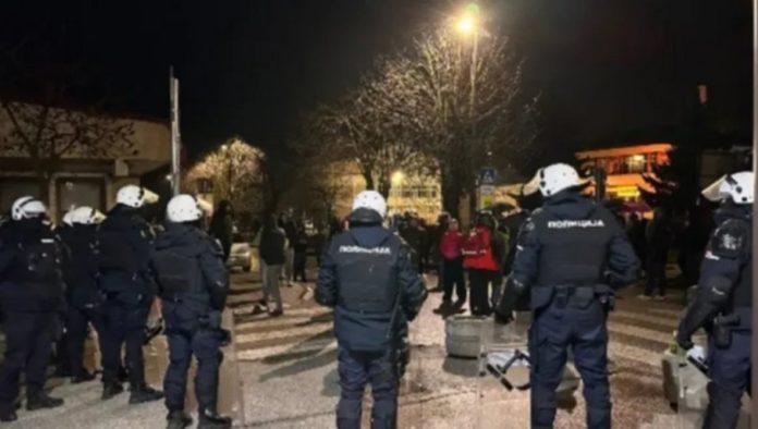 blokaderi-sanjali-o-haosu-pa-se-svi-razbezali:-“bezi,-pocela-je-kisa”